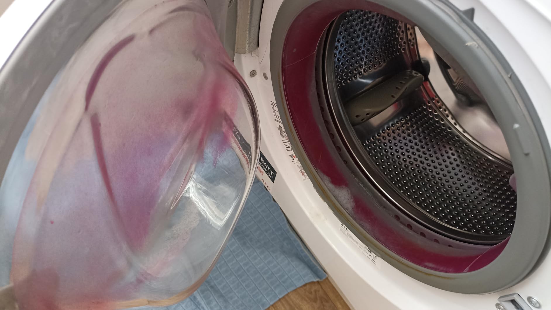 Schwarze Hose wurde wieder tragbar